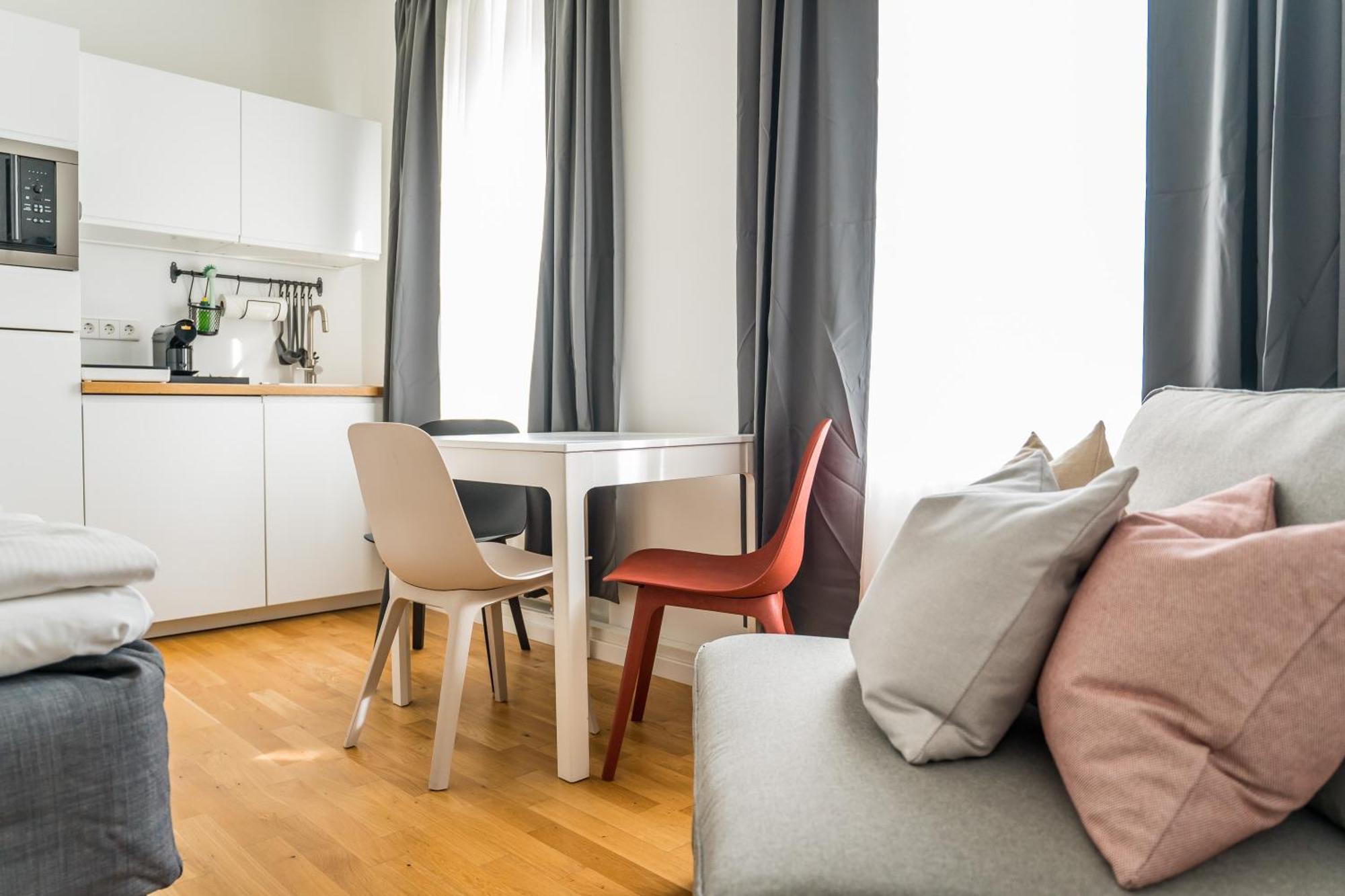 Homaris Apartments Schlueterstrasse Berlin Extérieur photo